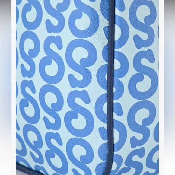 Disney Stitch Duffle Bag - Picture 3 of 5